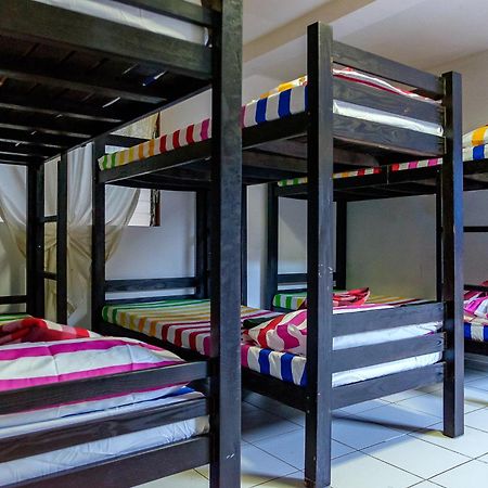 Ayo Homtel Hostel Đảo Mactan Ngoại thất bức ảnh