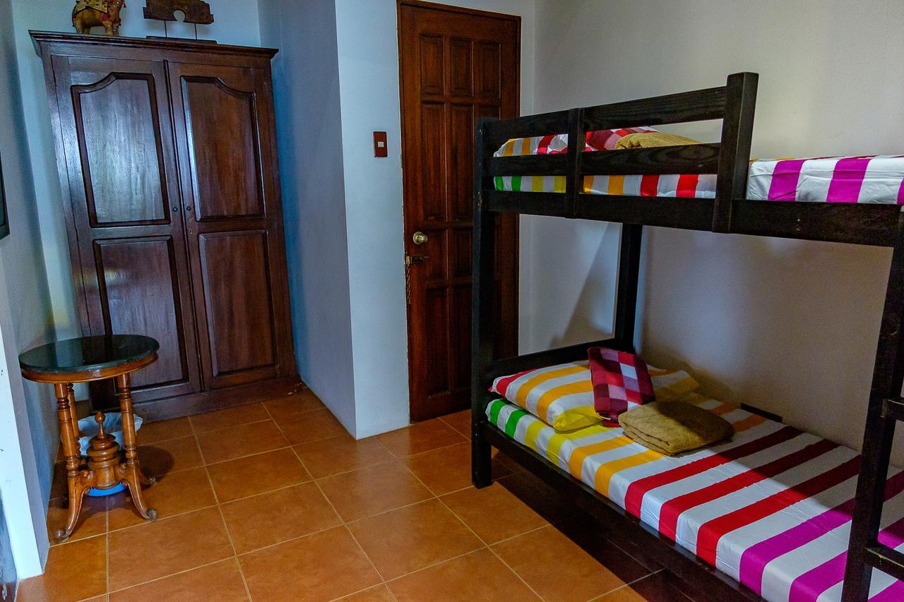 Ayo Homtel Hostel Đảo Mactan Ngoại thất bức ảnh