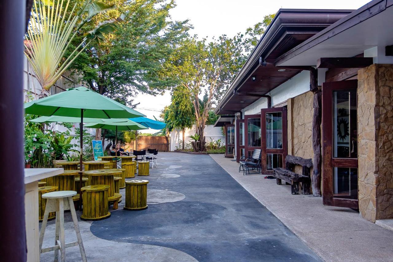 Ayo Homtel Hostel Đảo Mactan Ngoại thất bức ảnh